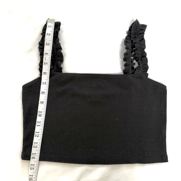 Aritzia Sunday Best Fire Cracker Black Ruffle-Shoulder Cropped Tank - Picture 9 of 12